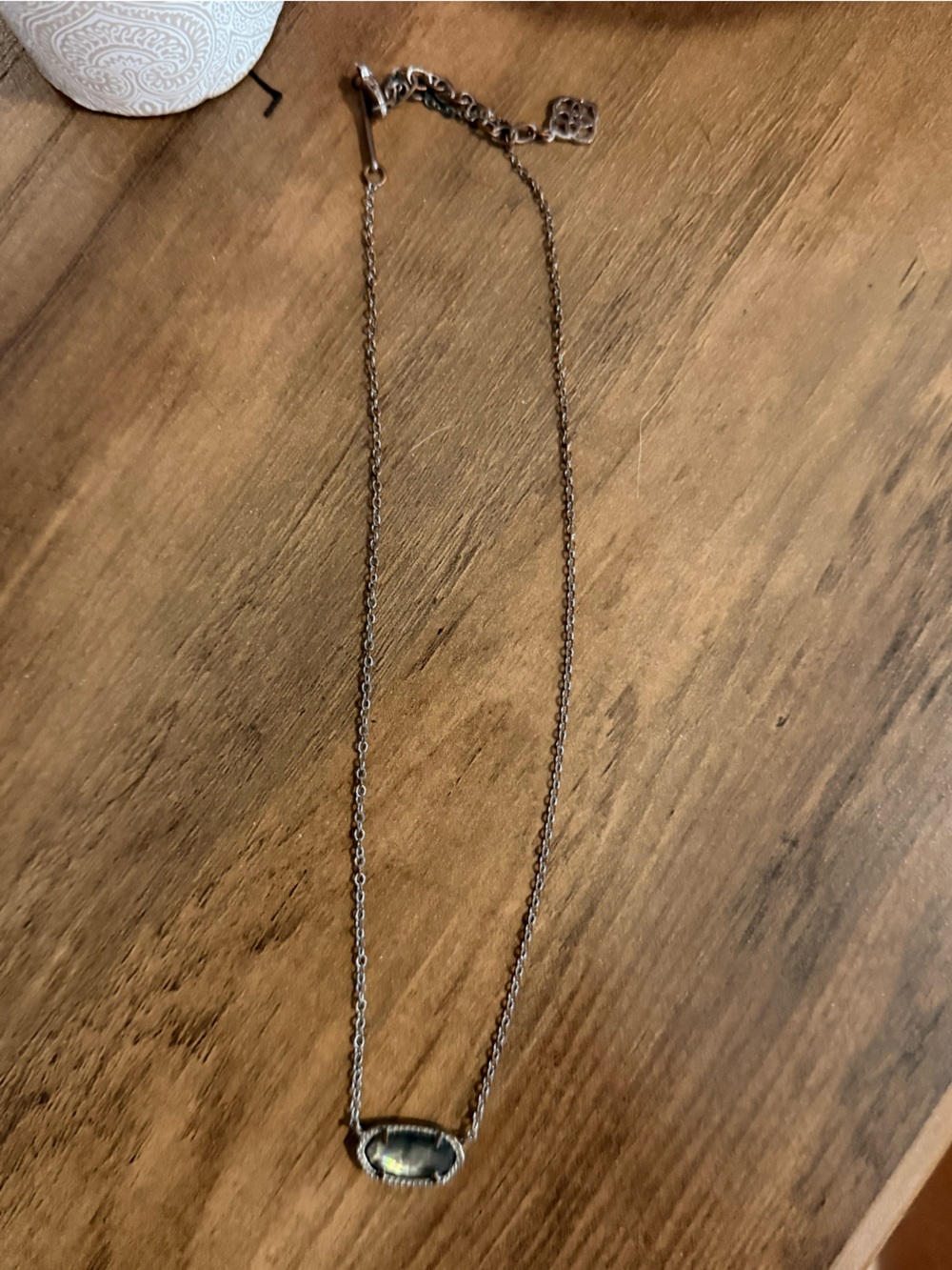 Kendra Scott Silver-Tone Gray Oval Pendant Necklace